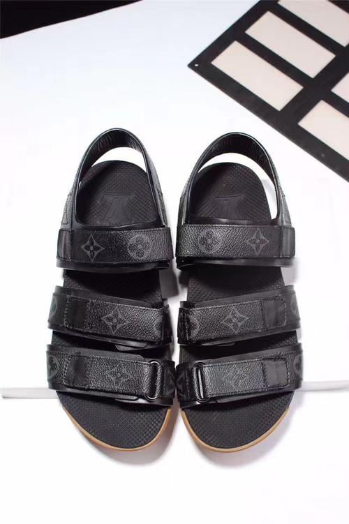1.路易威登（LouisVuitton）