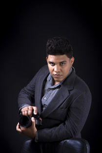 揭秘新闻头条背后的掌舵人，董事长的领导智慧