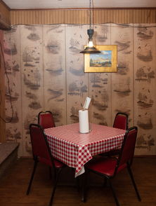 瞬间美味探索者，须臾小龙虾—餐桌上的小惊喜与绿色革命